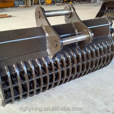 High Performance Wide Skeleton Sieve Bucket for Komatsu PC200 Excavator - 20 Ton Capacity, 1.55m³ Volume, Q345/Q460/NM360/NM400/WH60/Hardox400 Material