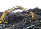 Carico di maneggio del materiale del residuo dei collegamenti di demolizione dell'escavatore di KOMATSU PC200 grande